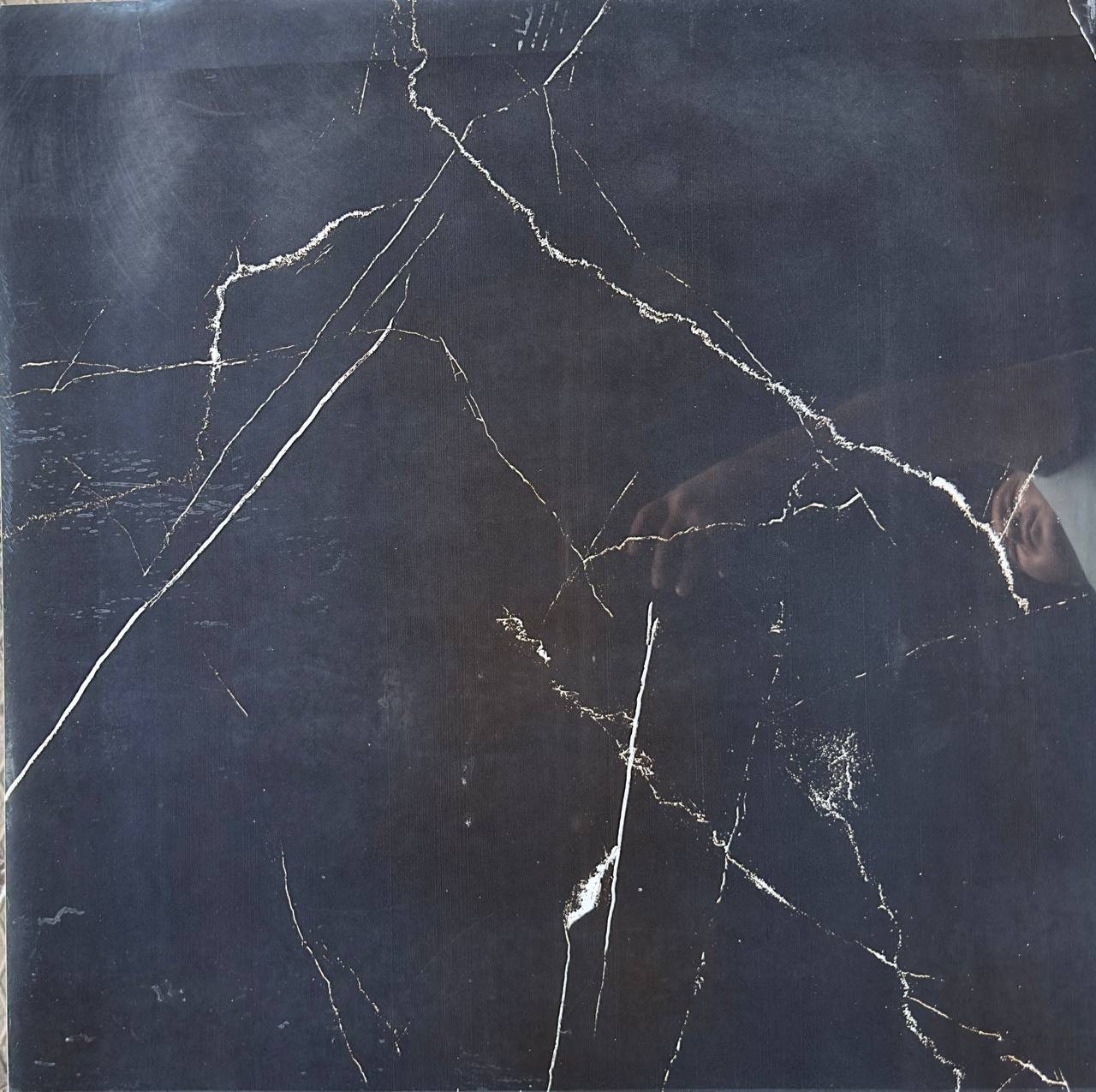 Black Setina 60×60, фото партии 2